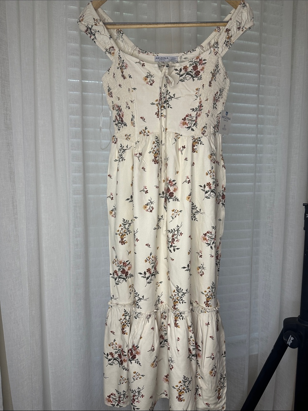 Arizona Jean Company Cream Floral Maxi Dress with Ruffle Hem